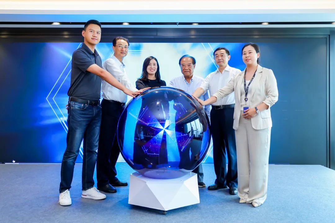 云锐科技YRHR品牌正式发布，开启新质时代服务新势能！