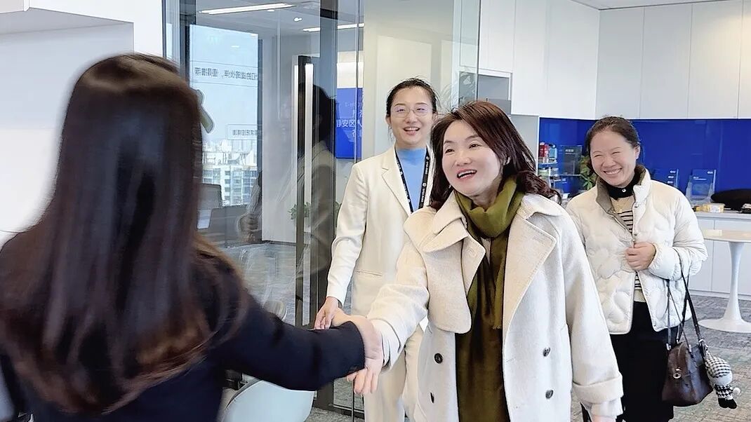 NEW | 人社局领导莅临云锐科技参访指导